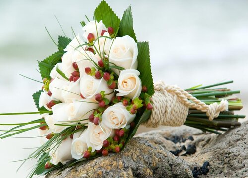 结婚纪念日送老婆什么鲜花好 适合结婚周年纪念日的花束