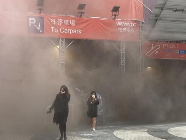 香港铜锣湾世贸中心突发大火 全部人员已获救