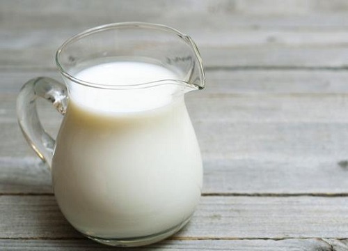 喝剩的牛奶可以浇绿萝吗