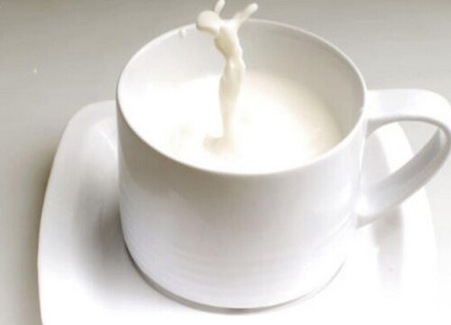过期牛奶可以浇多肉吗