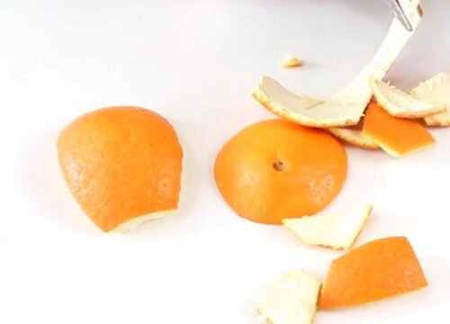 如何用橘子皮发酵养花