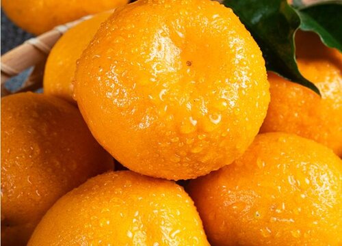 一下子吃了十几个橘子有事吗（一天吃很多橘子会怎么样）