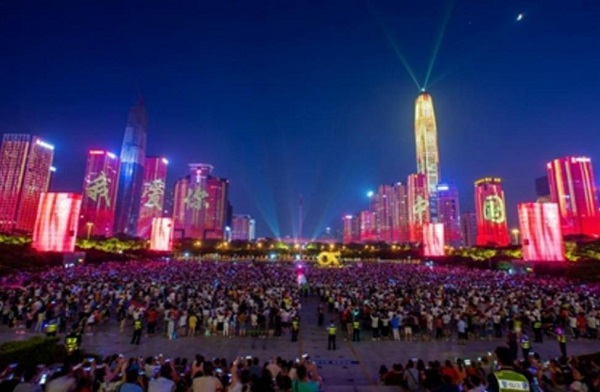 广州深圳暂停国庆灯光秀 对节约用电有正面意义